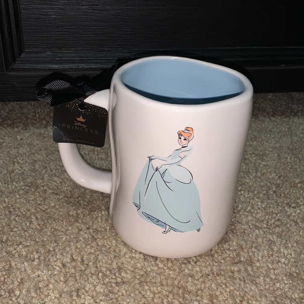 Rae Dunn Disney Princess Collection 2022 limited Edition. (Cinderella)